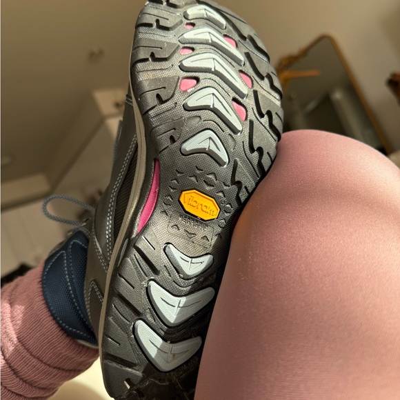 Ahnu Montarra III eVent Hiking Boot - Waterproof Vibram Soles Women’s 7 - Picture 9 of 10